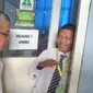 Kadisdik Sumsel Widodo memantau UNBK di salah satu SMA Negeri di Palembang (Liputan6.com/Nefri Inge)