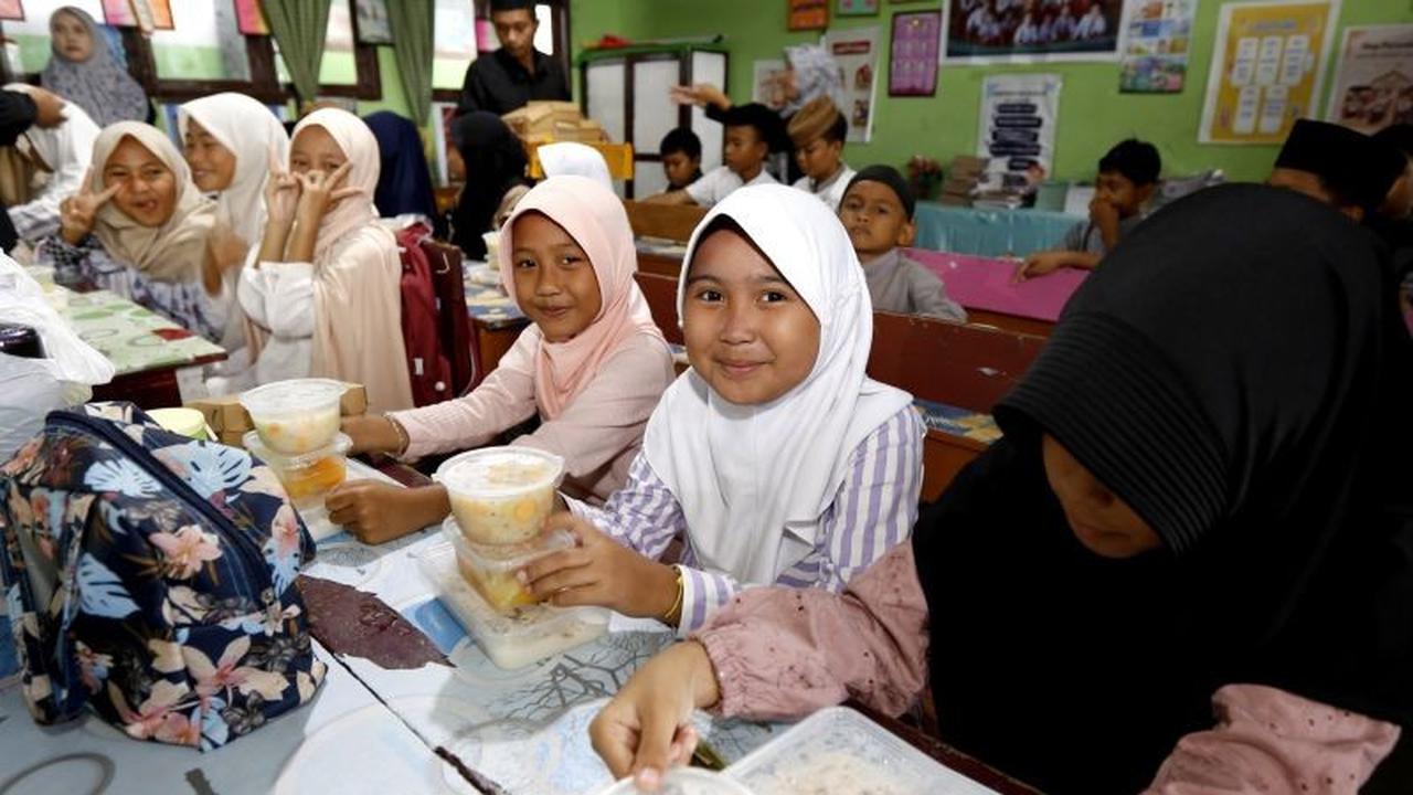 Revolusi Tata Kelola Dapur MBG: Polemik Dana Rp 500 Juta dan Dampak Ekonomi Perdesaan