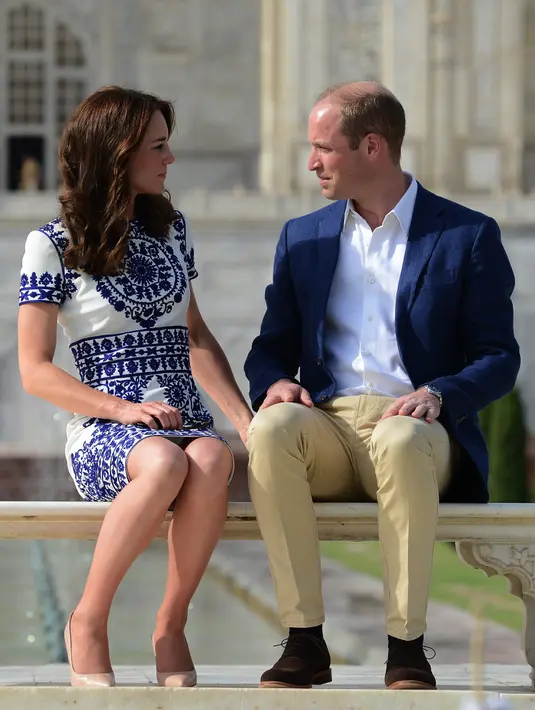 Menurut salah seorang sahabat dekat Pangeran William, banyak wanita di kampusnya yang menganggumi sosok Pangeran yang rendah hati itu, namun ketertarikan William hanyalah untuk Kate. (AFP/Bintang.com)