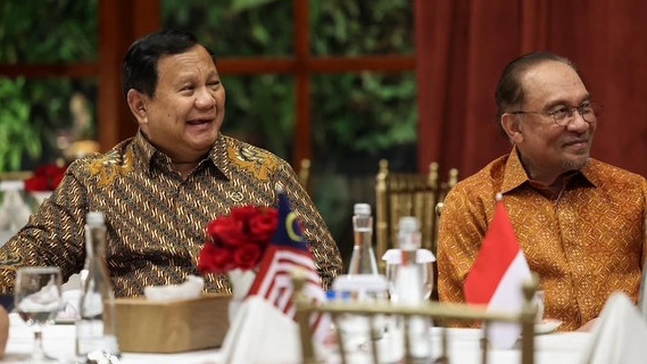 Momen Hangat Prabowo Jamu PM Malaysia Anwar Ibrahim di Kertanegara