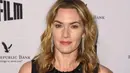 Ibu Kate Winslet bekerja di bar dan ayahnya di kontraktor kolam renang.  (C Flanigan / GETTY IMAGES NORTH AMERICA / AFP)