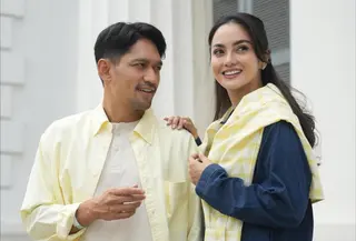 Rayakan Idulfitri dengan nyaman dan tetap stylish melalui koleksi LifeWear dari UNIQLO. [Dok/UNIQLO Indonesia].
