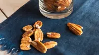 Kacang pecan. (Foto: Unsplash/Delfina Cocciardi)
