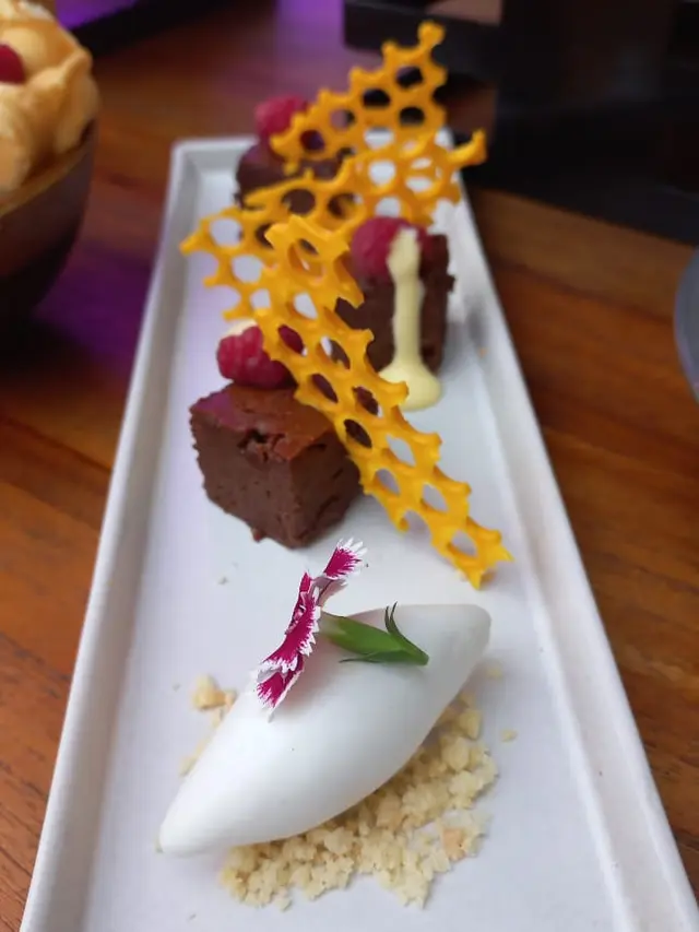 Serasa Liburan di Bali, Hotel di Jakarta Ini Hadirkan Menu Tropikal di Tengah Kota