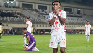 PSBS Biak vs Malut United. (Bola.com/Gatot Sumitro)