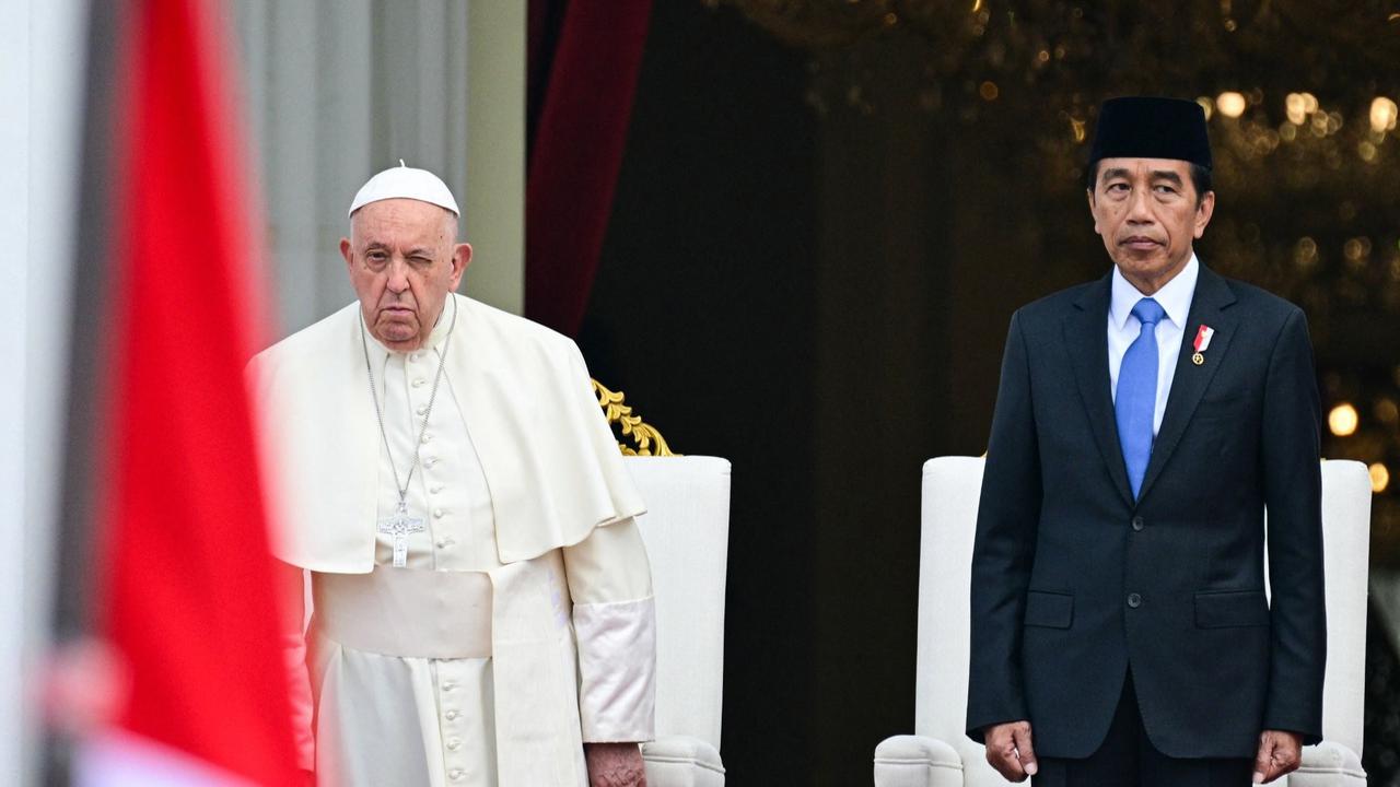 Jokowi bertemu Paus Fransiskus di Istana Merdeka