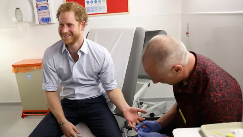 Pangeran Harry melakukan tes HIV gratis