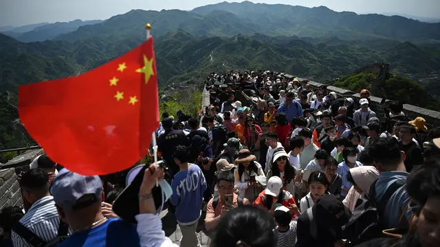 Liburan Hari Buruh di Tembok Besar China