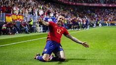 Pemain Spanyol, Joselu, melakukan selebrasi setelah mencetak gol ke gawang Norwegia pada laga pembuka Grup A Kualifikasi Euro 2024 di Estadio La Rosaleda, Malaga, Minggu (26/3/2023). Timnas Spanyol mengawali era baru dengan meraih hasil gemilang pada Kualifikasi Euro 2024. (AP Photo/Manu Fernandez)