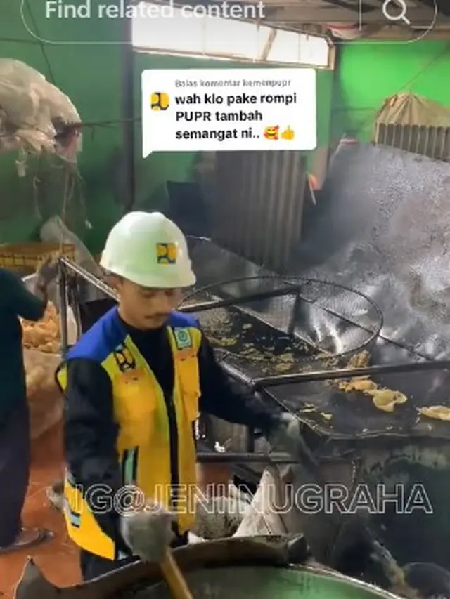 Outfit Nyeleneh Tukang Goreng Kerupuk