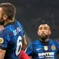 Duel AC Milan vs Inter Milan berakhir tanpa gol (0-0) pada leg pertama semifinal Coppa Italia 2021/22 di San Siro, Rabu (2/3/2022). (AP/Antonio Calanni)