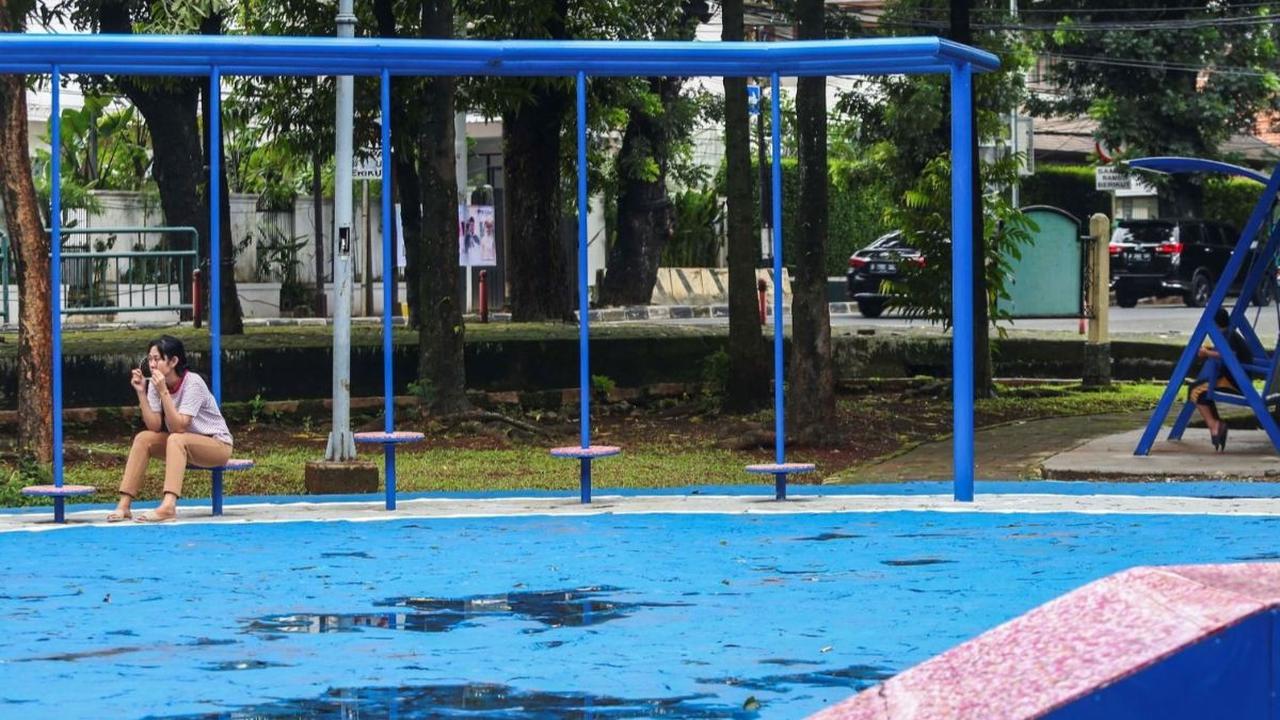 Selain itu, warna biru yang mendominasi di taman ini juga membuat tampilan  semakin menarik dan menyegarkan mata. Foto: Liputan6.com / Angga Yuniar<br>