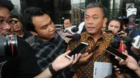 Ketua DPRD DKI Jakarta, Prasetyo Edi Marsudi memberikan keterangan sebelum meninggalkan Gedung KPK, Rabu (23/1). Kedatangan Prasetyo Edi Marsudi untuk menyerahkan laporan harta kekayaan penyelenggara negara (LHKPN). (Merdeka.com/Dwi Narwoko)