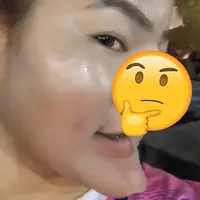 Dengan sombongnya perempuan ini berkata bahwa ia bingung menghabiskan uangnya, sehingga ia pun memilih untuk melakukan operasi plastik. (Foto: BastillePost.com)