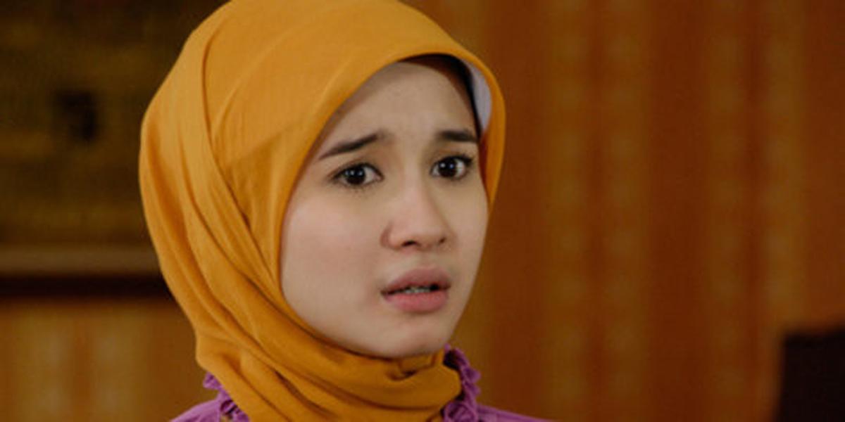 Pulang umrah, Laudya Chyntia Bella mantap berhijab