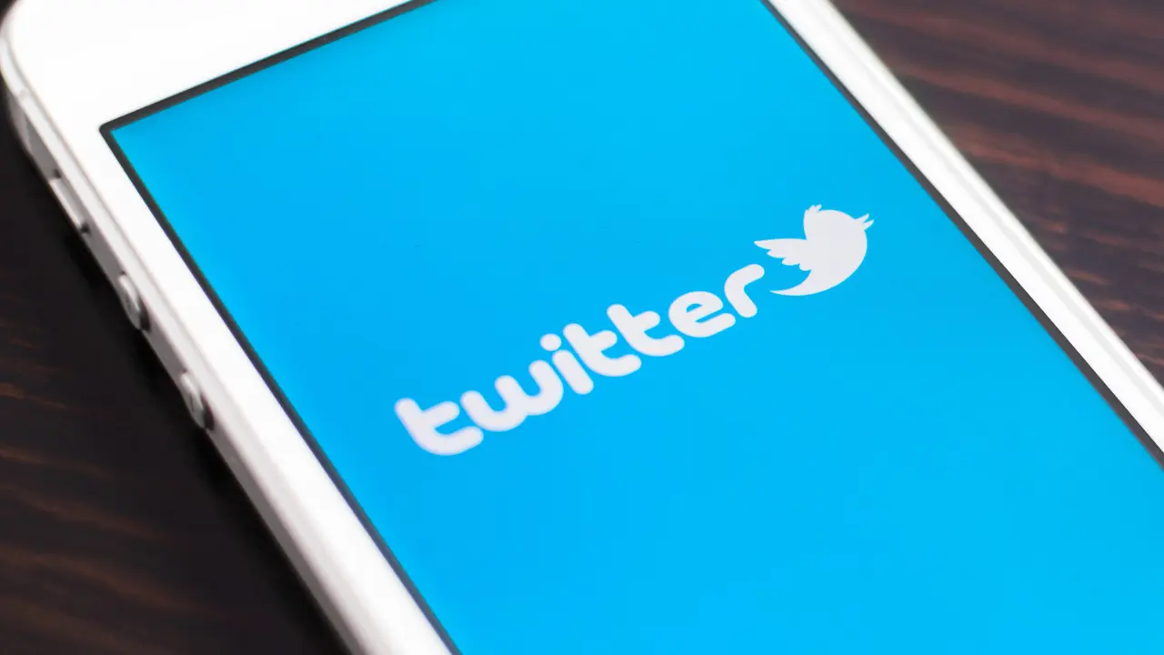 Twitter 