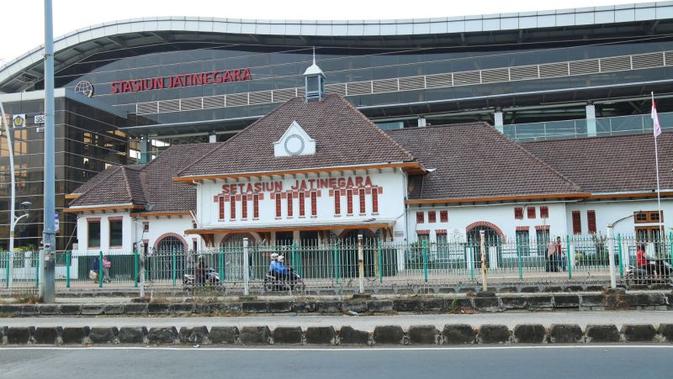 Viral Jatinegara: Rel Kereta 3 Meter Nyaris Dijarah, Polisi Kejar Dalang Pencurian