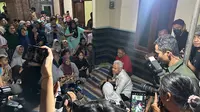 Calon presiden (capres) nomor urut tiga Ganjar Pranowo mengakhiri kampanye Rabu (10/1/2024) dengan menginap di rumah warga Tegal, Jawa Tengah (Istimewa)