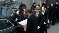 Mobil Mewah Ini Iringi Mendiang Jonghyun SHINee ke Liang Lahat