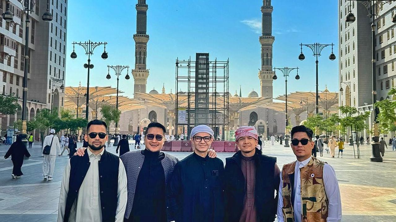 Potret Sahabat Artis yang Hadiri Pernikahan Zumi Zola dan Putri Zulhas