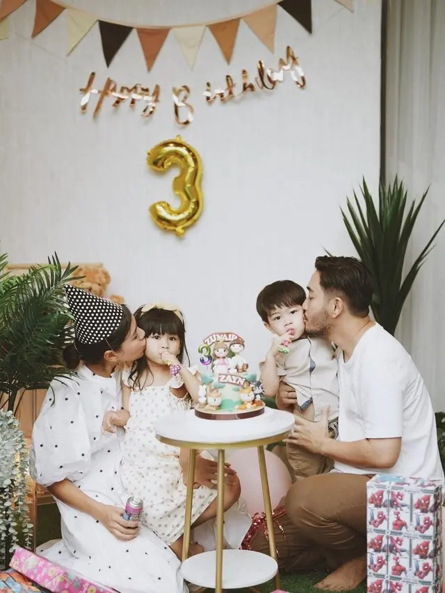 10 Potret Harmonis Rumah Tangga Syahnaz Sadiqah dan Jeje Govinda Sebelum Diterpa Isu Perselingkuhan