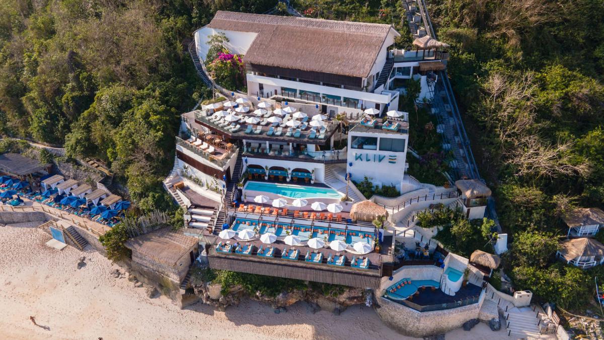 Menjelajahi Tujuh Level Area Klive Beach Club Bali, Uluwatu