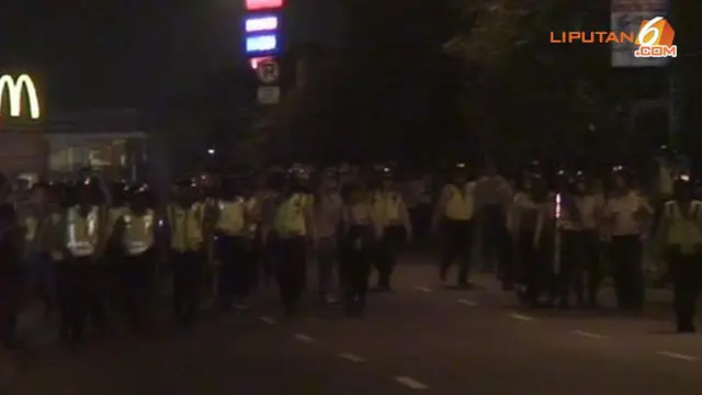 Tutup Jalan, Demo Mahasiswa UKI Anti-BBM Naik Dibubarkan