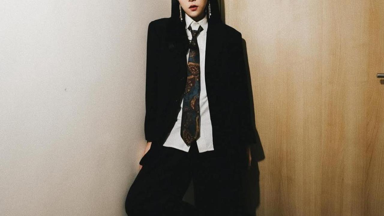 5 Potret Isyana Sarasvati Tampil Nyentrik dengan Gaya Gothic yang Elegan dan Memesona