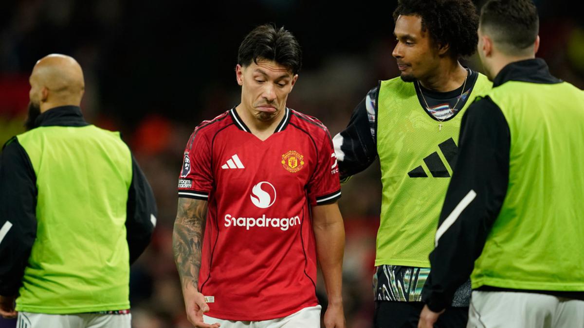 Manchester United Ingin Bek yang Lebih Baik dari Lisandro Martinez? Pilar Tottenham Ini Jawabannya