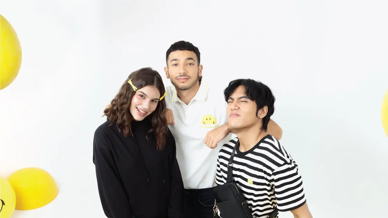 Koleksi Terbaru Obermain x Smiley Ingatkan untuk Sambut Tahun Baru 2023 dengan Senyuman