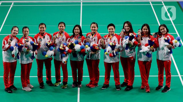 Tim Bulutangkis Beregu Putri Sumbang Perak