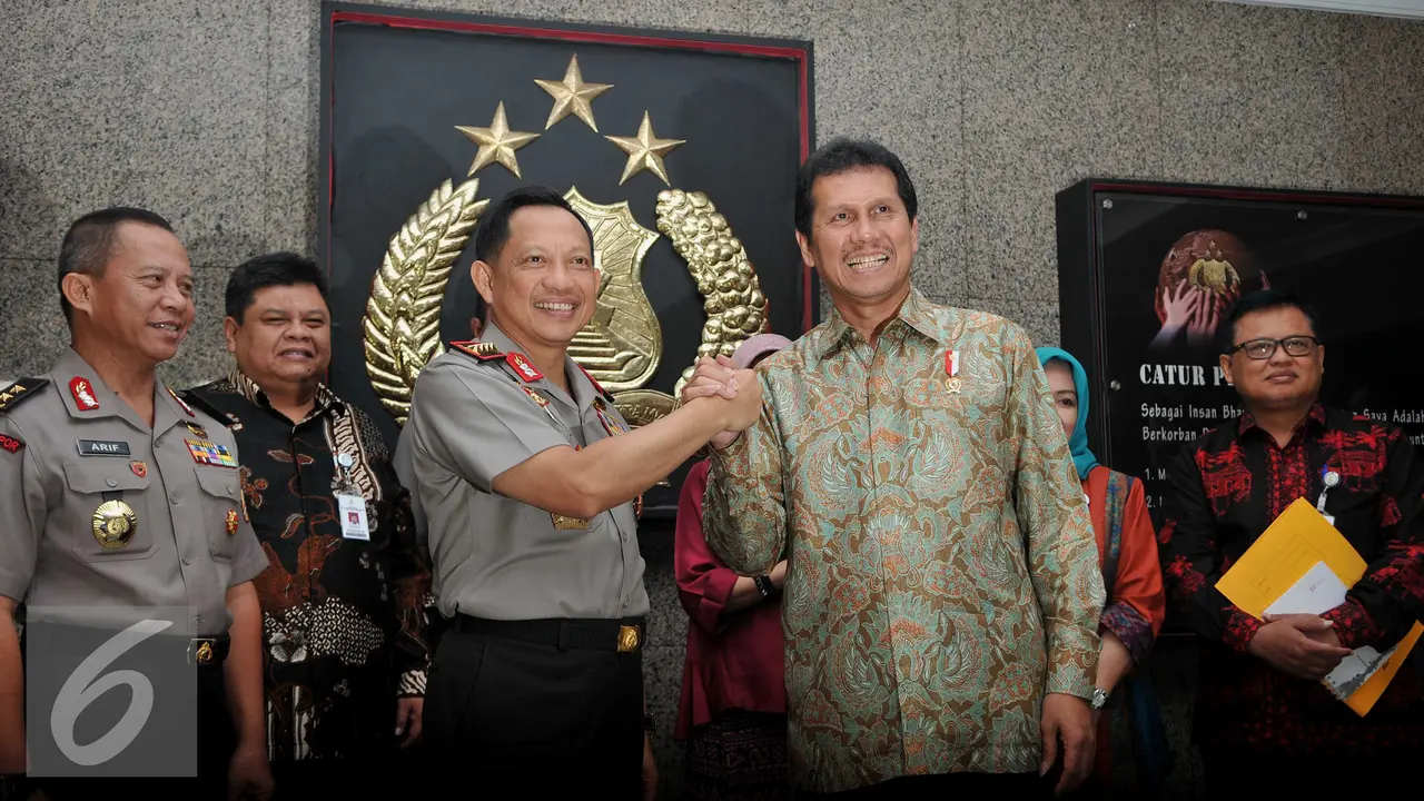 20160819-Menpan-RB-Datangi-Mabes-Porli-Jakarta-Tito-Karnavian-Asman-Abnur-GMS