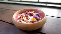 Berry Yogurt Smoothie Bowl ala Chef Odie Djamil. (Dok Greenfields)