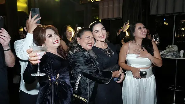 6 Potret Ultah ke-50 Ibunda Sarah Menzel di Bali, Dihadiri Ashanty dan Anang