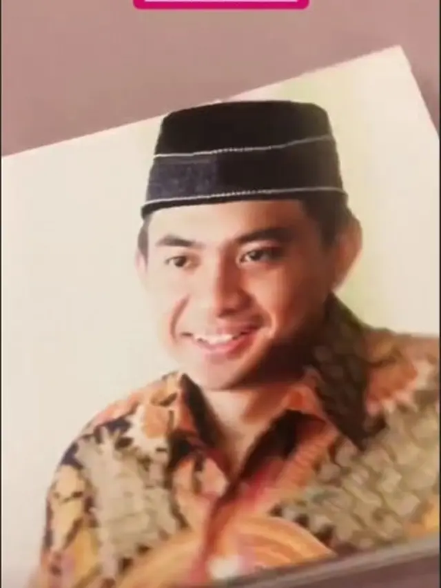 Potret Masa Pacaran Ayu Dewi dan Regi Datau, Penuh Nostalgia. (Sumber: Instagram/mrsayudewi)
