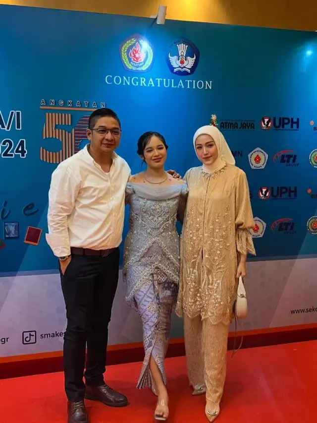 Potret Akrab Shakiena Azalea dan Adelia Istri Pasha Ungu