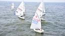 Memasuki hari kedua pelaksanaan Indonesia Regatta Series I dan Kejuaraan Nasional (Kejurnas) Layar 2026, TNI AL terus memberikan dukungan penuh terhadap jalannya perlombaan yang berlangsung di Indonesian National Sailing Center, Jakarta Utara, Sabtu (9/5). (Dok. Dispen AL)