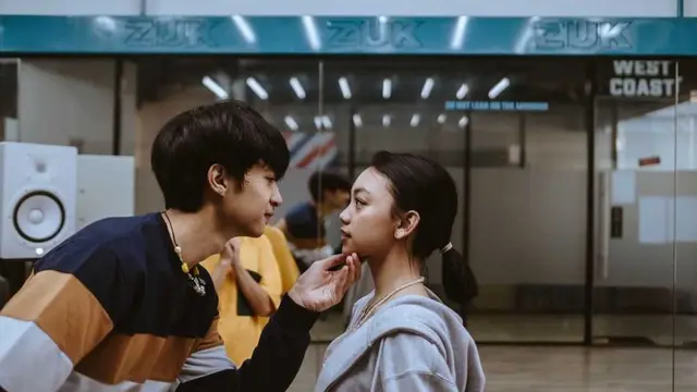 Kemesraan Naura Ayu dan Devano Danendra semasa pacaran