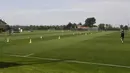 Para pemain Bologna mengikuti sesi latihan di Bologna, Italia (5/5/2020). Menurut rencana, mulai 4 Mei, klub-klub sepak bola Serie A dapat menjadwalkan pemain mereka untuk mengikuti latihan individu atau secara berkelompok. (Xinhua/Gianni Schicchi)