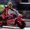 Joan Mir dari Tim Repsol Honda meninggalkan pit selama sesi latihan bebas kedua di Grand Prix MotoGP Catalunya di sirkuit Catalunya di Montmelo, dekat Barcelona, ​​pada 16 Mei 2026. (Lluis GENE/AFP)