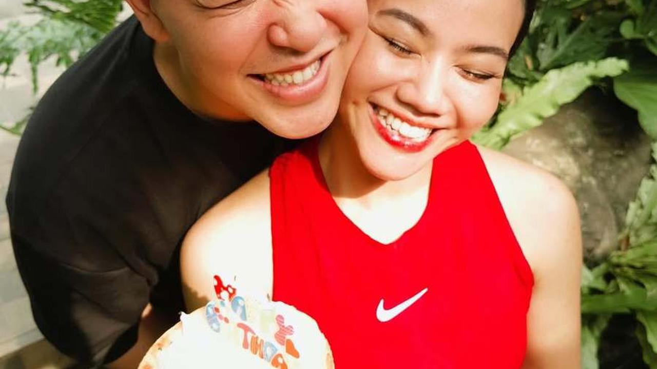 8 Potret Ultah Yura Yunita Dirayakan Bareng Nagita Slavina & Teman-Teman Main Padel, Dapat Kado Spesial