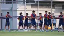 Pesepakbola Timnas Spanyol U-17 mengikuti latihan jelang pertandingan lanjutan Grup B Piala Dunia U-17 2023 di Lapangan Banyuanyar, Solo, Jawa Tengah, Minggu (12/11/2023). (doc.LOC WCU17/RKY)
