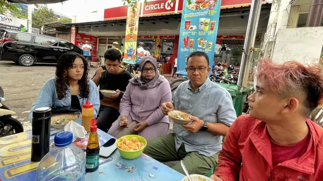 Cerita Anies Baswedan soal Tukang Bubur Melek Digital