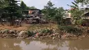 Suasana pemukiman bantaran Sungai Ciliwung, Jakarta, Jumat (17/7/2020). Badan Pusat Statistik menyebut tingkat kemiskinan di RI kini membengkak jadi 9,78 persen dari total populasi nasional akibat pandemi virus corona COVID-19. (Liputan6.com/Immanuel Antoniu)