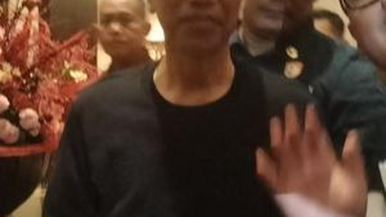 Presiden Jokowi Datangi Hotel Tempat Berkumpul Kubu Prabowo-Gibran Seusai Kampanye Akbar