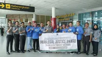 Wakili Babel, 12 Kades Adu Nyali di Paralegal Justice Award 2024