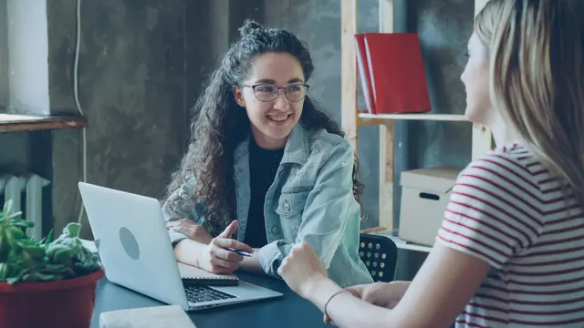 Hari Pertama Kerja di Kantor Baru, Cara Menyiapkan Mental agar Lebih Percaya Diri
