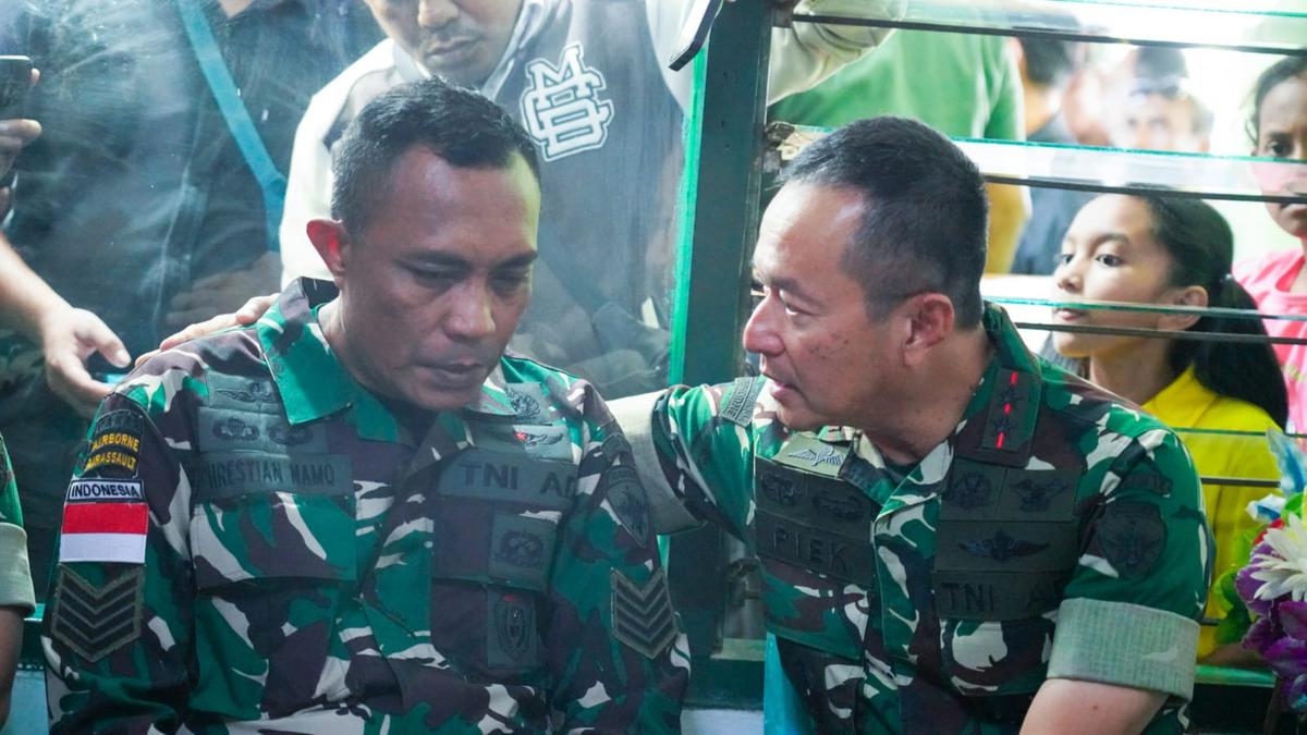 Menghadap Pangdam Udayana, Ayah Prada Lucky Minta Dua Pejabat Ini Ikut Tanggung Jawab Kematian Anaknya