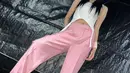 Perempuan berzodiak Scorpio ini, memiliki tubuh yang jenjang dengan tinggi badan 171 cm. (FOTO: instagram.com/_weeekly/)