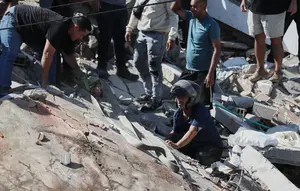 Gempa Kolumbia, Seorang Ayah Berpacu Melawan Kemacetan Demi Menolong Keluarga